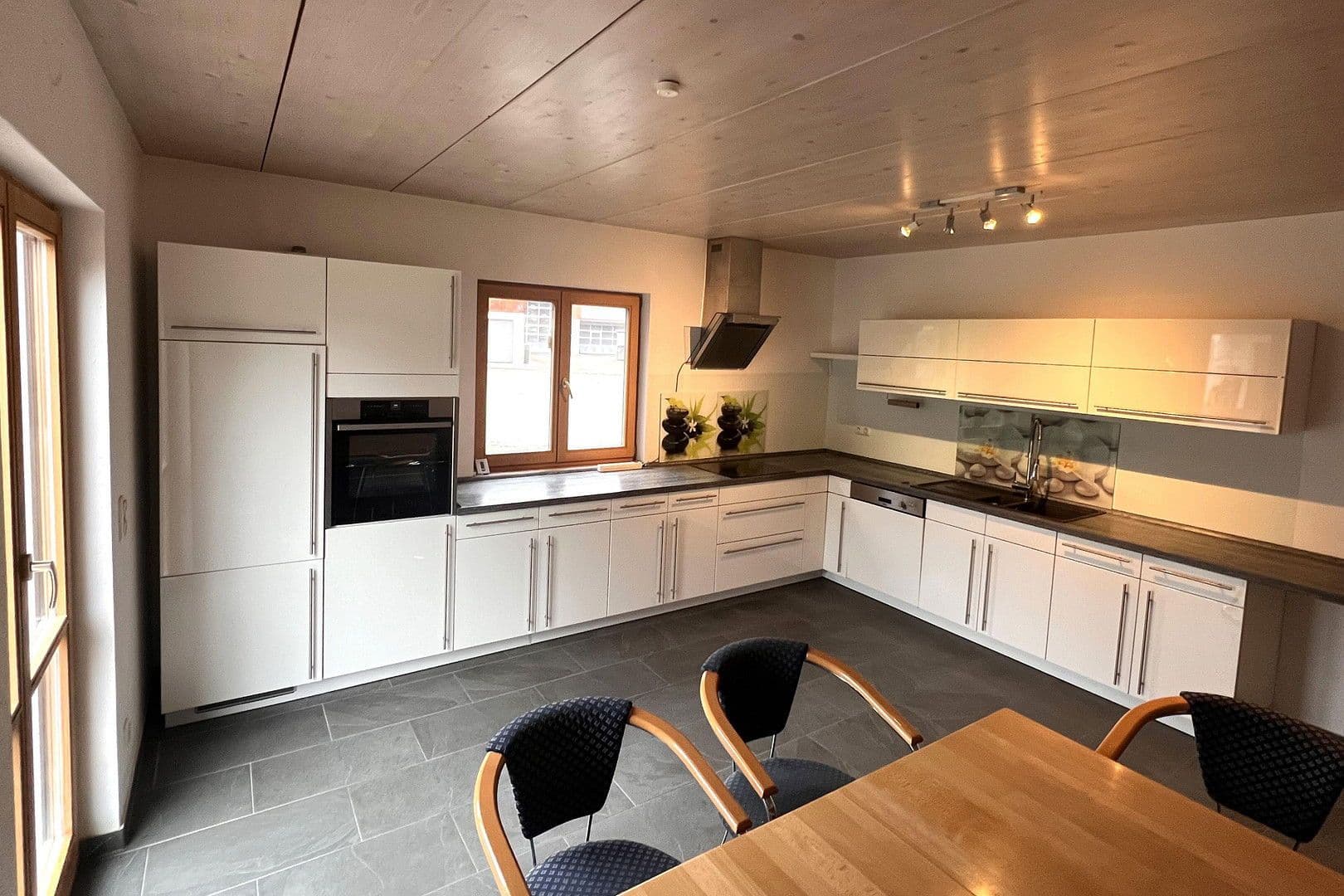 1 bedroom with open-plan kitchen flat for sale, 101 m², Buchbichl 38, Irschenberg, Bavaria 1 bedroom with open-plan kitchen flat for sale, 101 m², Buchbichl 38, Irschenberg, Bavaria