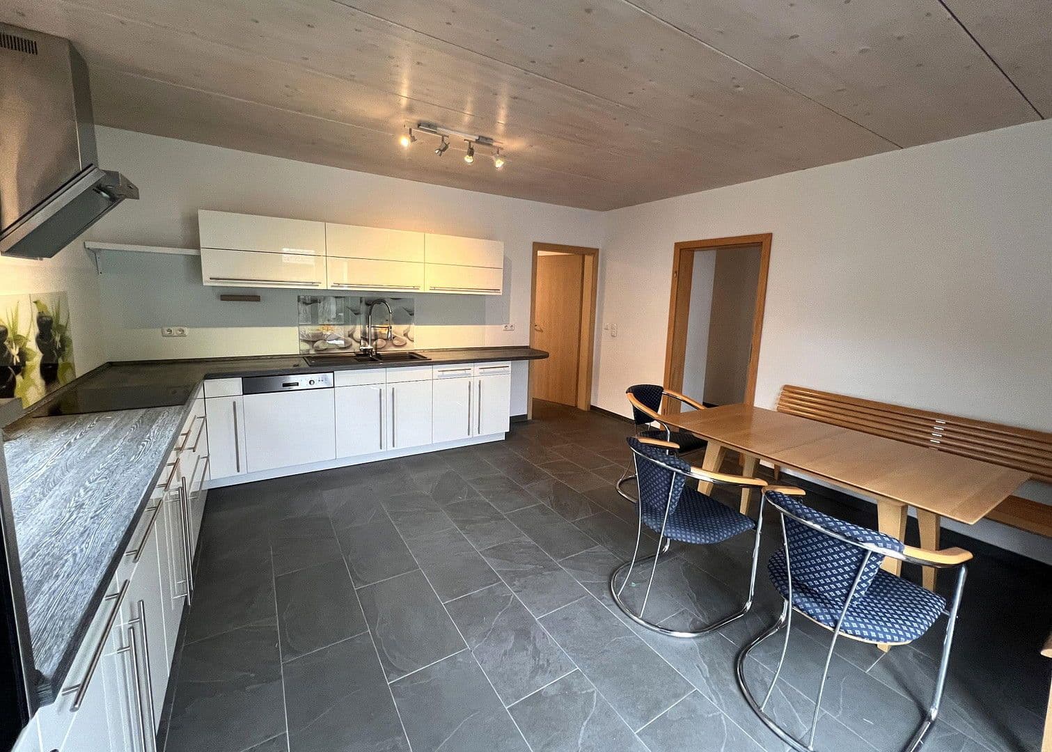 1 bedroom with open-plan kitchen flat for sale, 101 m², Buchbichl 38, Irschenberg, Bavaria 1 bedroom with open-plan kitchen flat for sale, 101 m², Buchbichl 38, Irschenberg, Bavaria