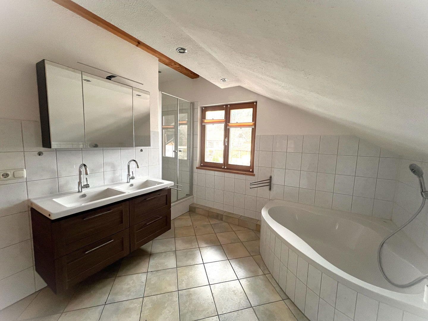 2 bedroom flat for sale, 70 m², Irschenberg, Bavaria 2 bedroom flat for sale, 70 m², Irschenberg, Bavaria