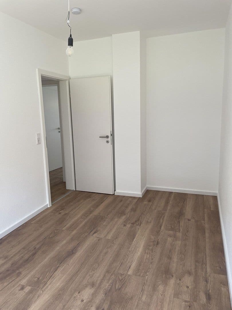 2 bedroom with open-plan kitchen flat to rent, 92 m², Raunheim, Hesse 2 bedroom with open-plan kitchen flat to rent, 92 m², Raunheim, Hesse
