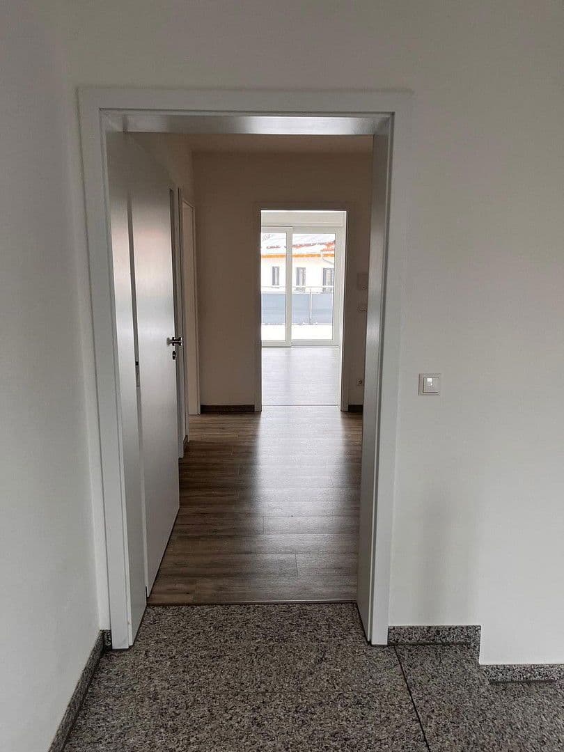 3 bedroom flat to rent, 99 m², Tulpenstr. 18a, Wackersdorf, Bavaria 3 bedroom flat to rent, 99 m², Tulpenstr. 18a, Wackersdorf, Bavaria