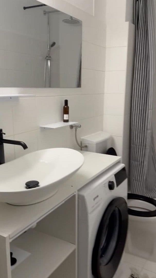 Studio flat to rent, 34 m², Friedmanngasse 38-40, Wien, Vienna Studio flat to rent, 34 m², Friedmanngasse 38-40, Wien, Vienna