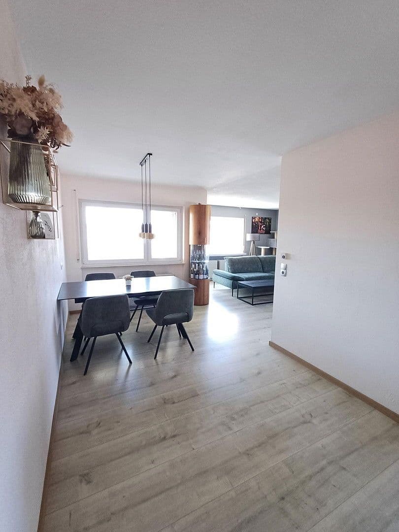 3 bedroom with open-plan kitchen flat for sale, 111 m², Oberndorf am Neckar, Baden-Württemberg 3 bedroom with open-plan kitchen flat for sale, 111 m², Oberndorf am Neckar, Baden-Württemberg
