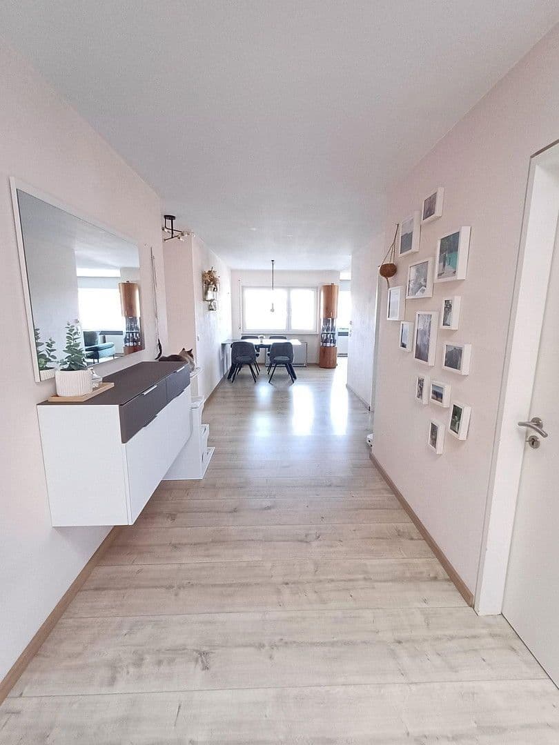 3 bedroom with open-plan kitchen flat for sale, 111 m², Oberndorf am Neckar, Baden-Württemberg 3 bedroom with open-plan kitchen flat for sale, 111 m², Oberndorf am Neckar, Baden-Württemberg