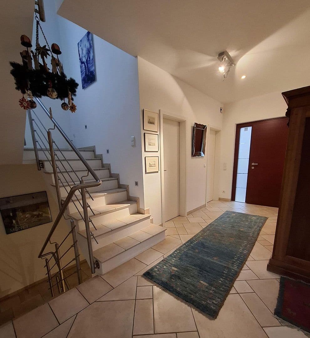 4 bedroom flat to rent, 170 m², Wachtberg, North Rhine-Westphalia 4 bedroom flat to rent, 170 m², Wachtberg, North Rhine-Westphalia