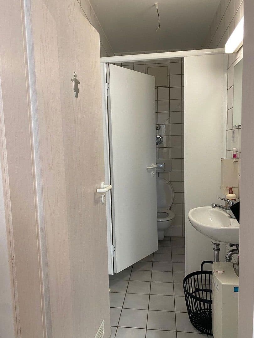 office to rent, 1,050 m², Böblingen, Baden-Württemberg office to rent, 1,050 m², Böblingen, Baden-Württemberg