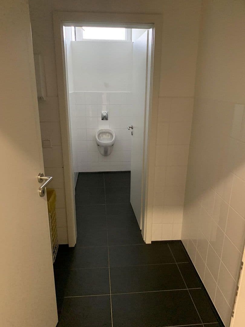 office to rent, 297 m², Fürther Straße 228, Nürnberg, Bavaria office to rent, 297 m², Fürther Straße 228, Nürnberg, Bavaria