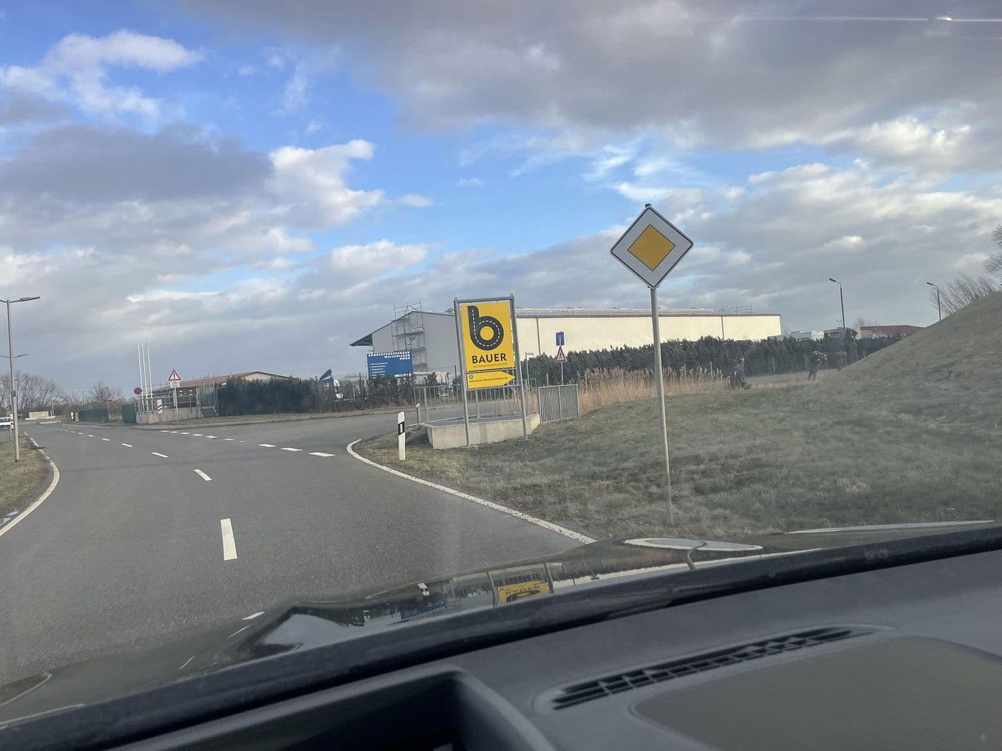 non-residential property to rent, 10,000 m², Bahnhofstraße 10, Walschleben, Thuringia non-residential property to rent, 10,000 m², Bahnhofstraße 10, Walschleben, Thuringia