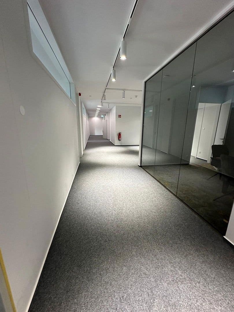 office to rent, 300 m², Friedhofstr. 171, Bielefeld, North Rhine-Westphalia office to rent, 300 m², Friedhofstr. 171, Bielefeld, North Rhine-Westphalia