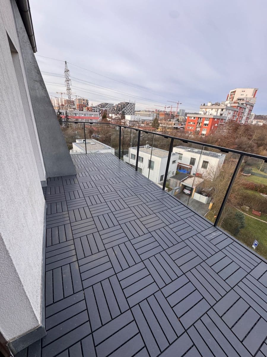 2 bedroom with open-plan kitchen flat to rent, 83 m², Nademlejnská, Prague, Prague 2 bedroom with open-plan kitchen flat to rent, 83 m², Nademlejnská, Prague, Prague