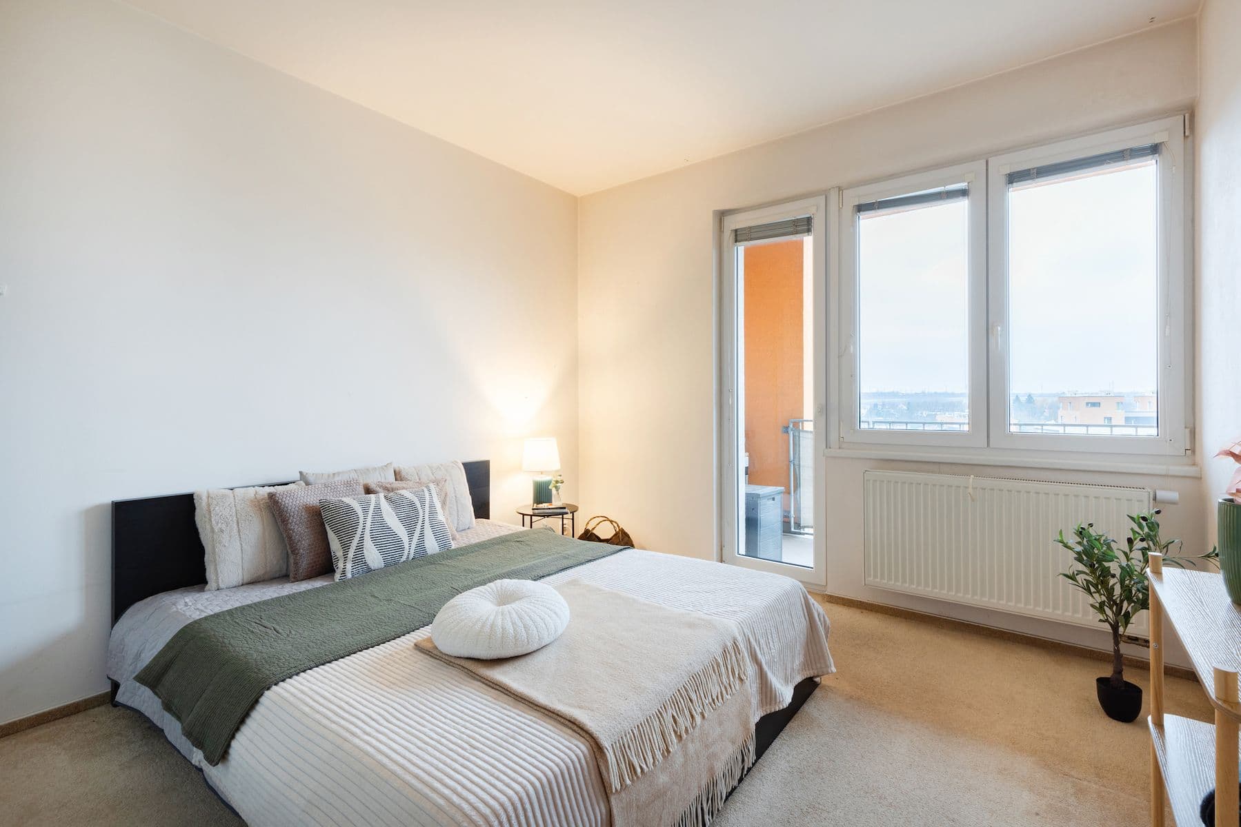 2 bedroom with open-plan kitchen flat for sale, 83 m², Na Výrovně, Prague, Prague 2 bedroom with open-plan kitchen flat for sale, 83 m², Na Výrovně, Prague, Prague