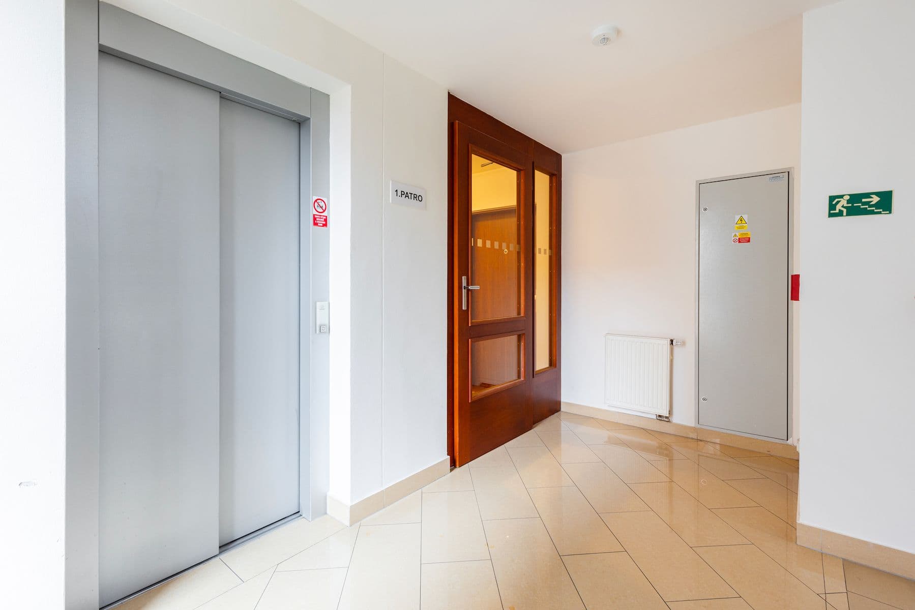 2 bedroom with open-plan kitchen flat for sale, 83 m², Na Výrovně, Prague, Prague 2 bedroom with open-plan kitchen flat for sale, 83 m², Na Výrovně, Prague, Prague