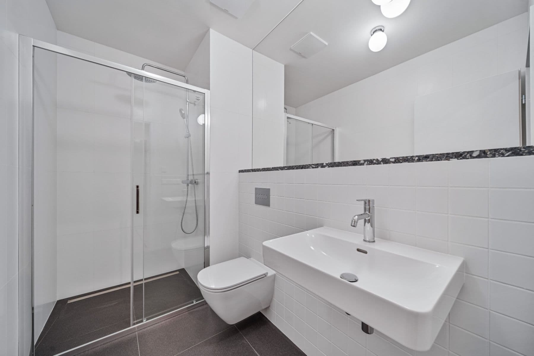 1 bedroom with open-plan kitchen flat to rent, 33 m², Antala Staška, Prague, Prague 1 bedroom with open-plan kitchen flat to rent, 33 m², Antala Staška, Prague, Prague