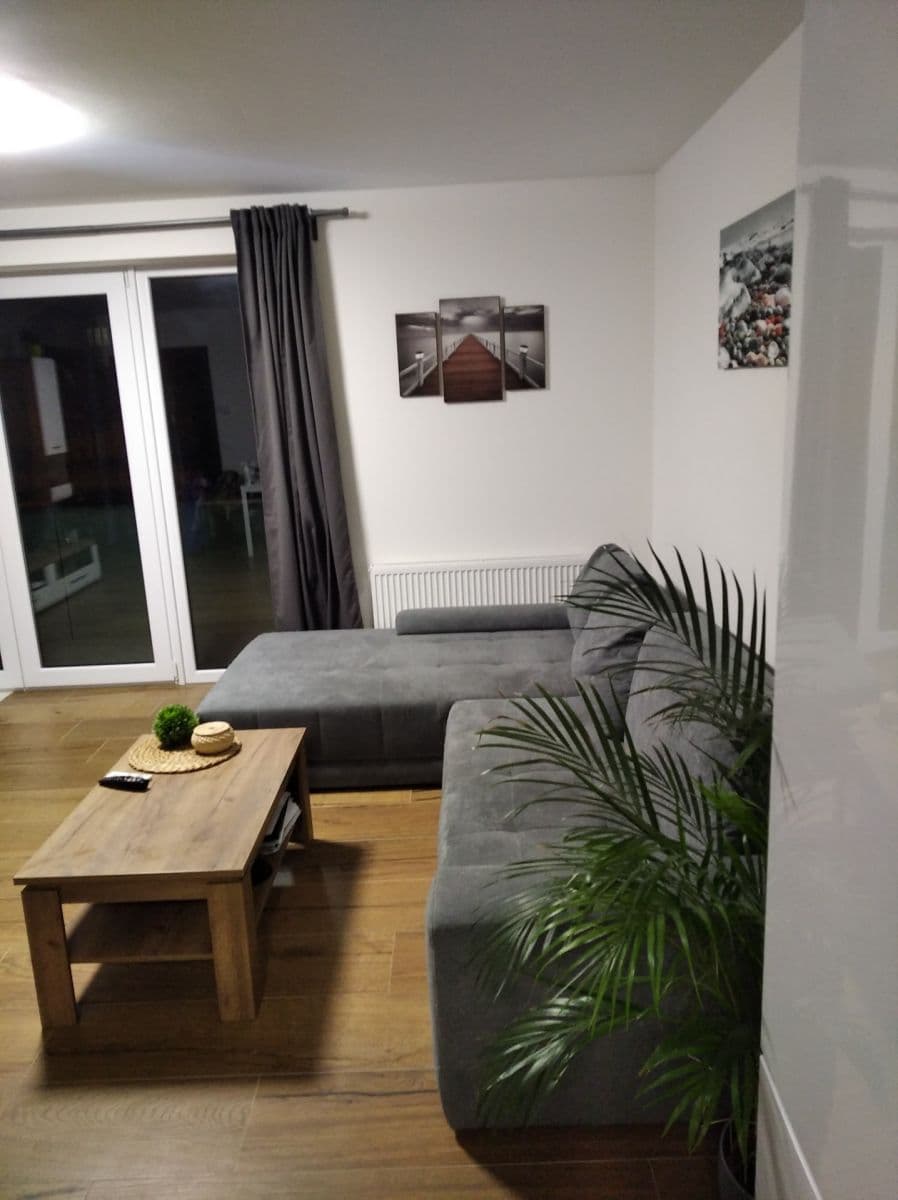 1 bedroom with open-plan kitchen flat to rent, 60 m², Třída Jiřího Pelikána, Olomouc, Olomoucký Region 1 bedroom with open-plan kitchen flat to rent, 60 m², Třída Jiřího Pelikána, Olomouc, Olomoucký Region