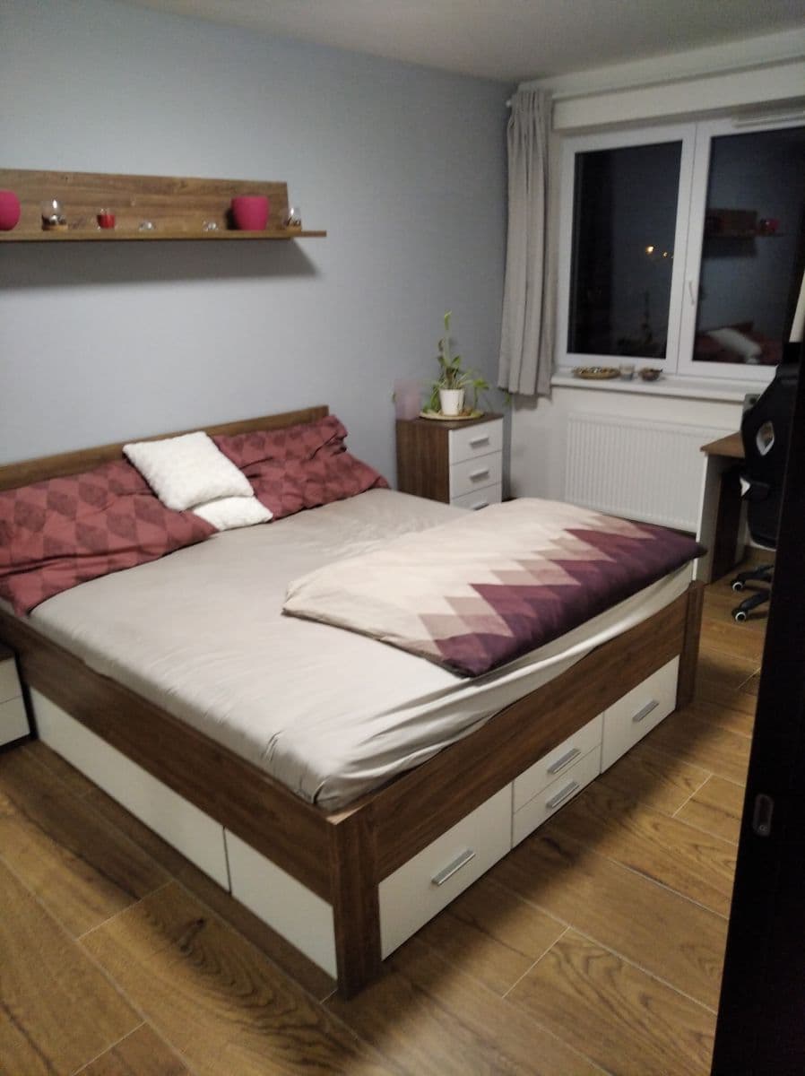 1 bedroom with open-plan kitchen flat to rent, 60 m², Třída Jiřího Pelikána, Olomouc, Olomoucký Region 1 bedroom with open-plan kitchen flat to rent, 60 m², Třída Jiřího Pelikána, Olomouc, Olomoucký Region