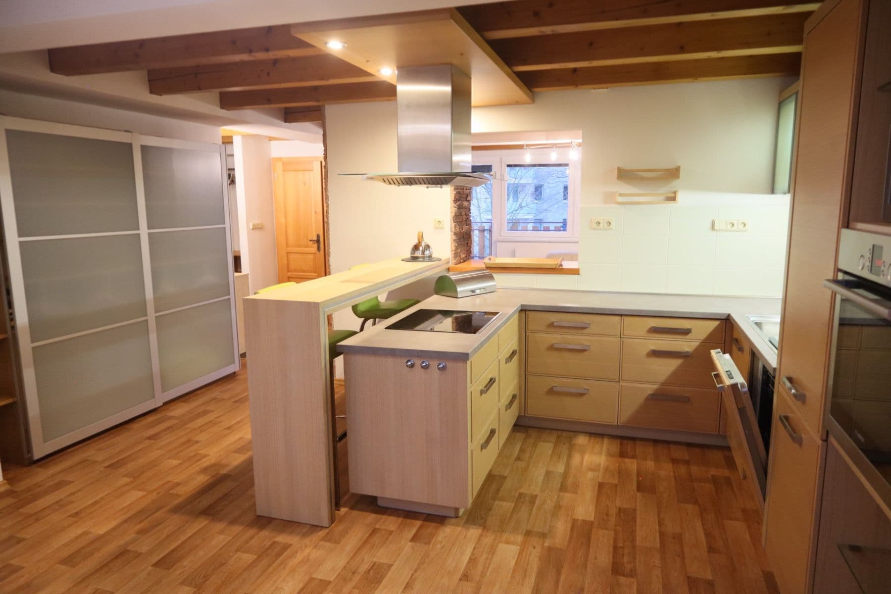 2 bedroom flat to rent, 94 m², Lidická třída, České Budějovice, Jihočeský Region 2 bedroom flat to rent, 94 m², Lidická třída, České Budějovice, Jihočeský Region