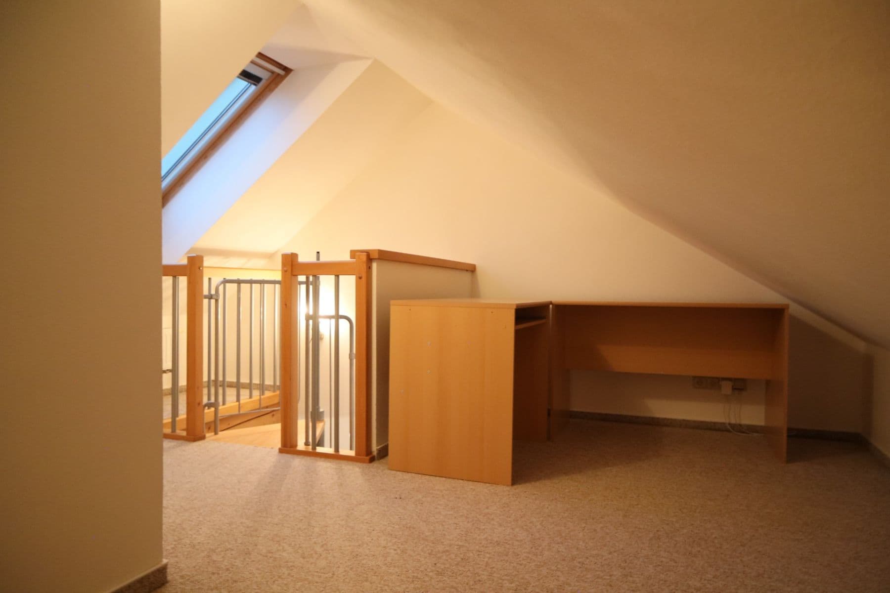 2 bedroom flat to rent, 94 m², Lidická třída, České Budějovice, Jihočeský Region 2 bedroom flat to rent, 94 m², Lidická třída, České Budějovice, Jihočeský Region