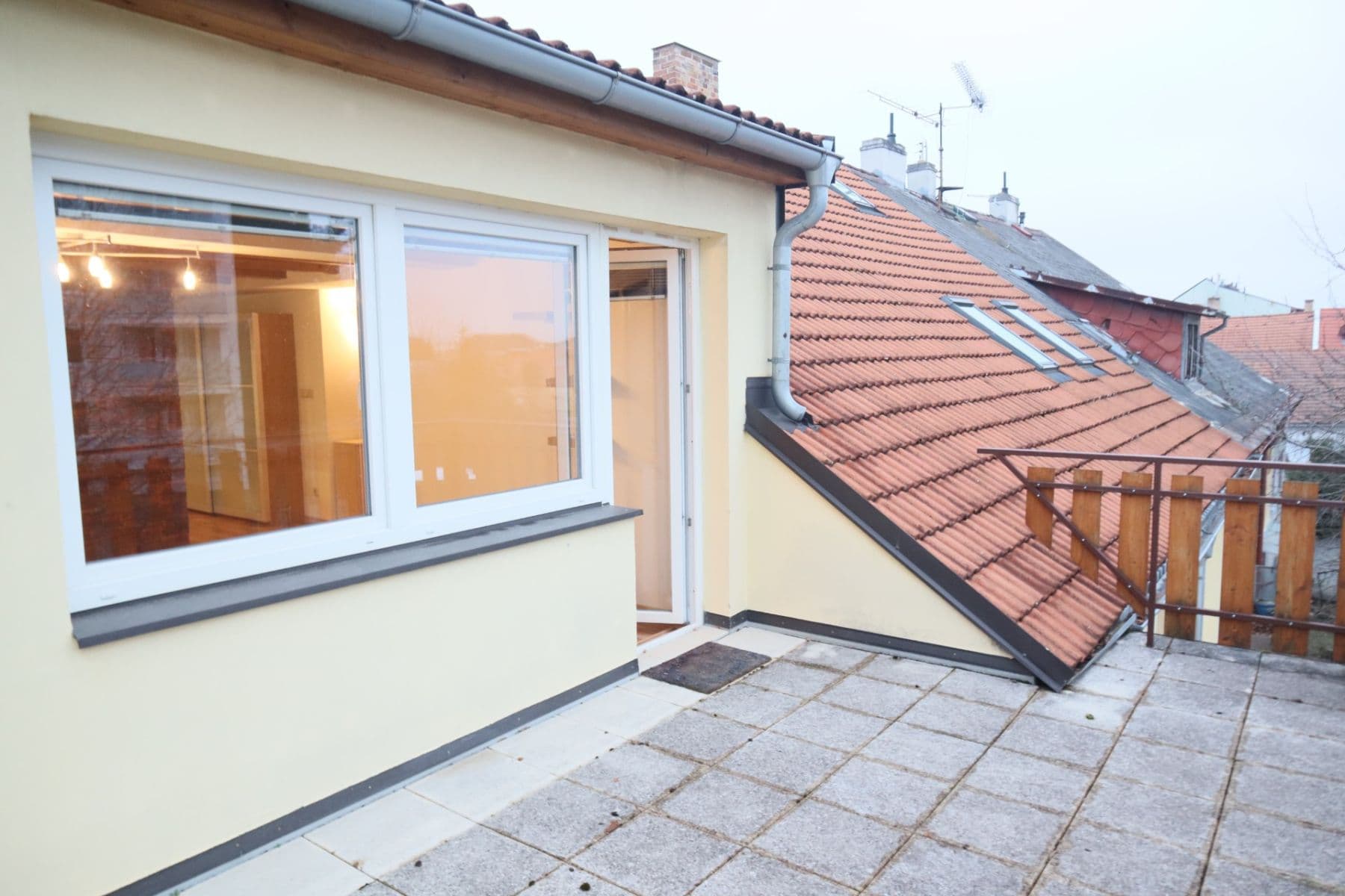 2 bedroom flat to rent, 94 m², Lidická třída, České Budějovice, Jihočeský Region 2 bedroom flat to rent, 94 m², Lidická třída, České Budějovice, Jihočeský Region