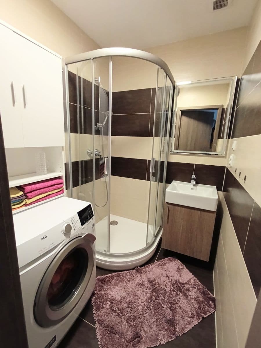 2 bedroom flat to rent, 61 m², Teyschlova, Brno, Jihomoravský Region 2 bedroom flat to rent, 61 m², Teyschlova, Brno, Jihomoravský Region