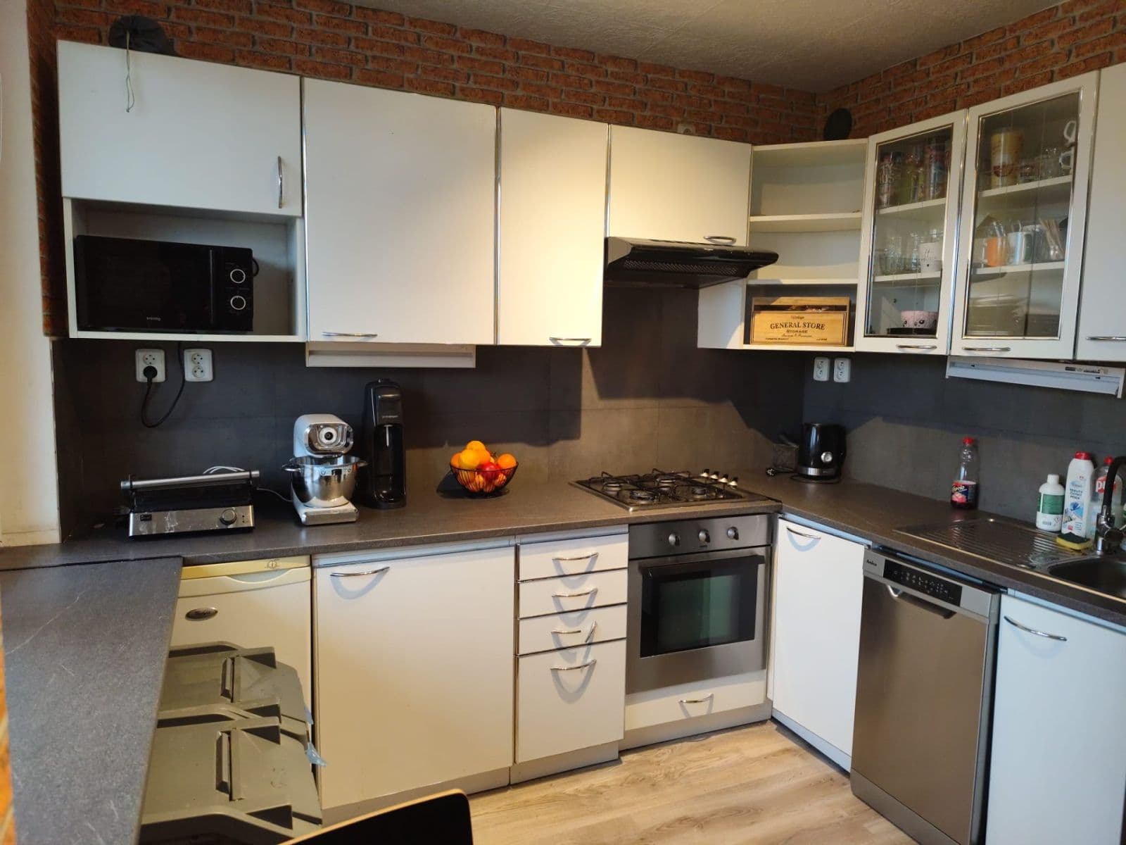 4 bedroom flat for sale, 80 m², Kpt. Jaroše, Teplice, Ústecký Region 4 bedroom flat for sale, 80 m², Kpt. Jaroše, Teplice, Ústecký Region