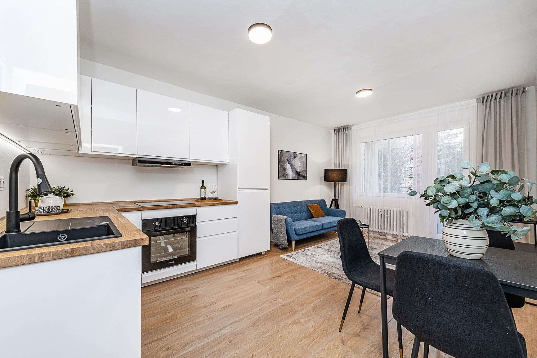 2 bedroom with open-plan kitchen flat for sale, 56 m², Mozambická, Prague, Prague 2 bedroom with open-plan kitchen flat for sale, 56 m², Mozambická, Prague, Prague