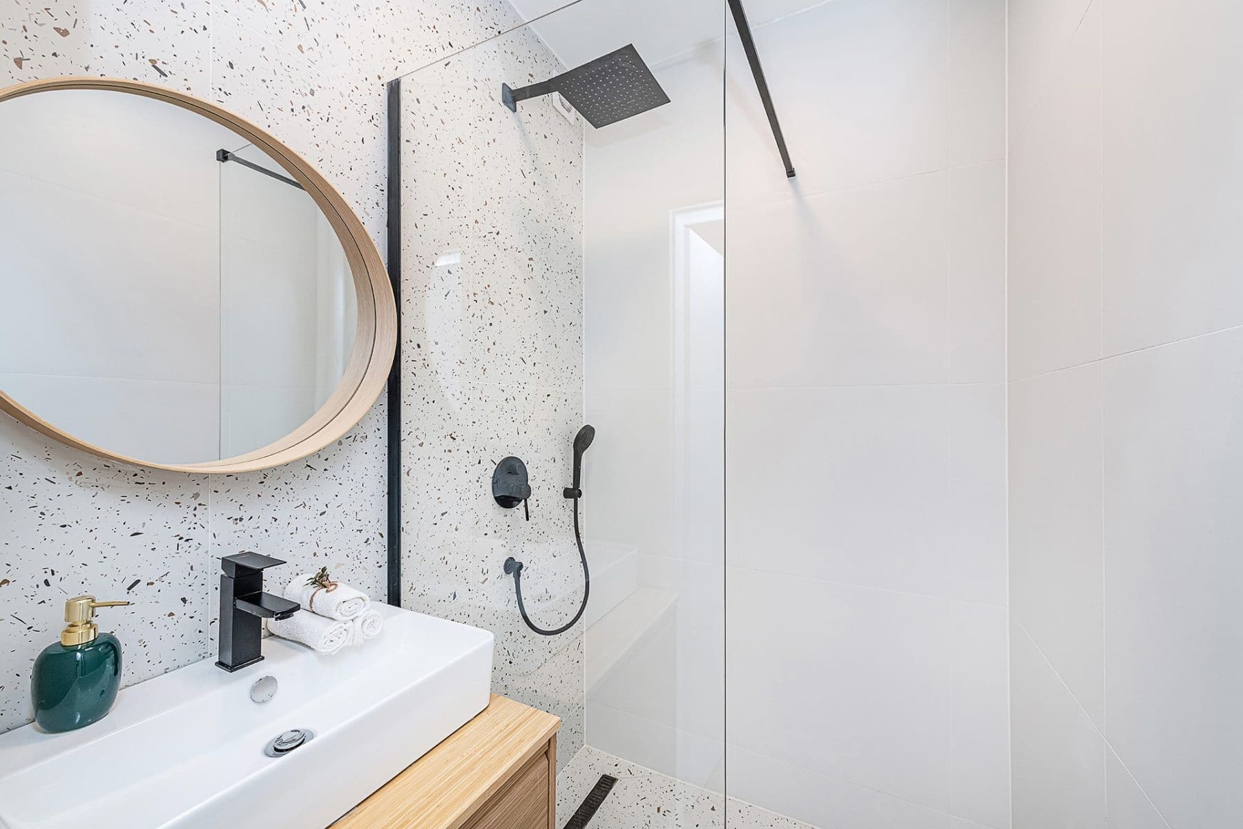 2 bedroom with open-plan kitchen flat for sale, 56 m², Mozambická, Prague, Prague 2 bedroom with open-plan kitchen flat for sale, 56 m², Mozambická, Prague, Prague