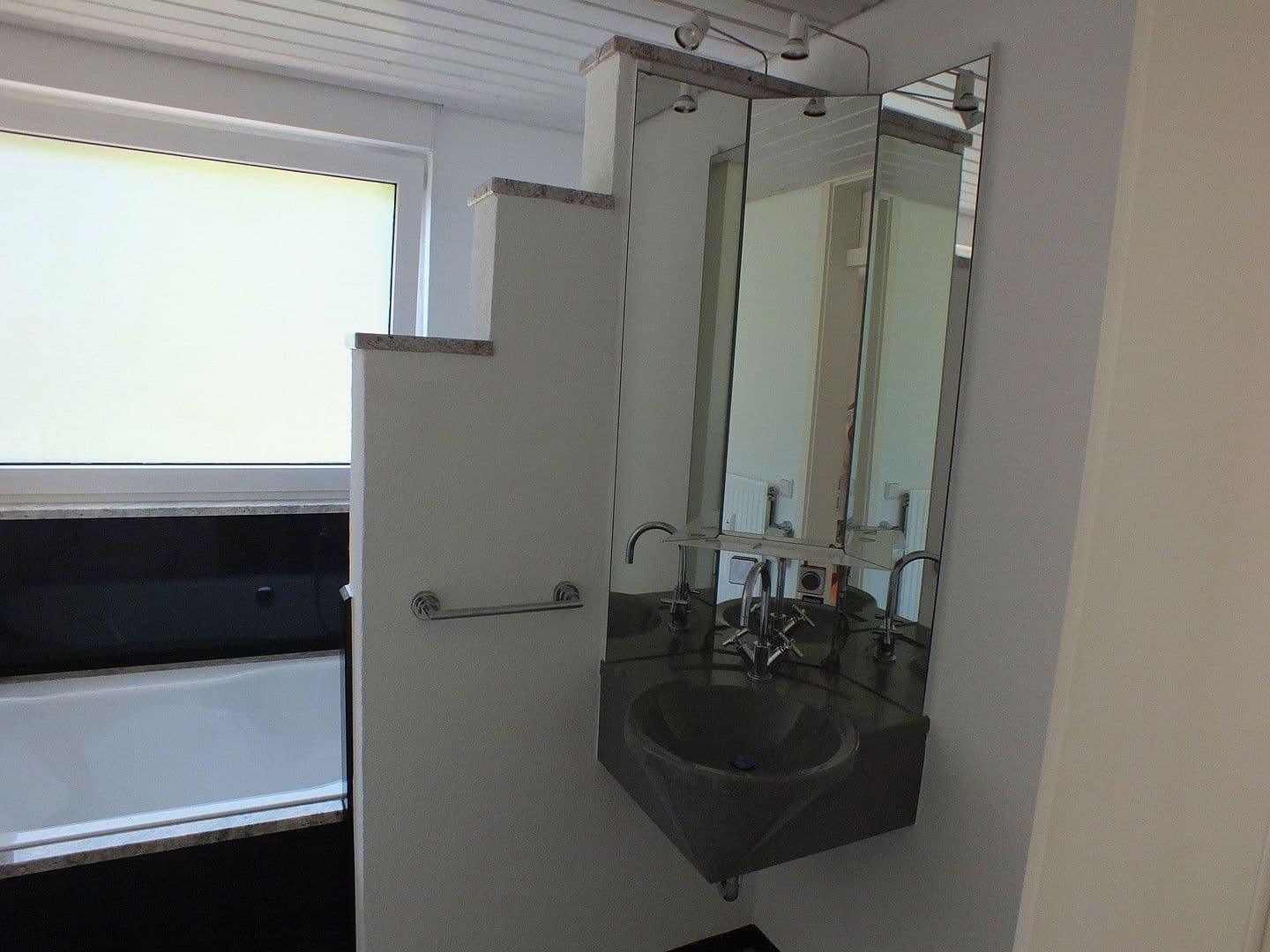 3 bedroom with open-plan kitchen flat to rent, 100 m², Dinkelbergstraße 8, Grenzach-Wyhlen, Baden-Württemberg 3 bedroom with open-plan kitchen flat to rent, 100 m², Dinkelbergstraße 8, Grenzach-Wyhlen, Baden-Württemberg