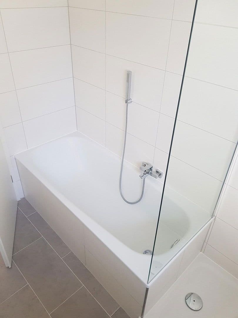 3 bedroom with open-plan kitchen flat to rent, 126 m², Weingarten, Baden-Württemberg 3 bedroom with open-plan kitchen flat to rent, 126 m², Weingarten, Baden-Württemberg