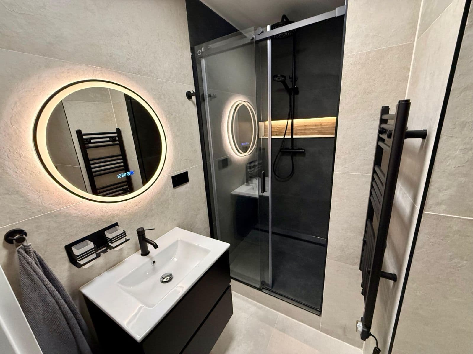 4 bedroom flat for sale, 77 m², Modenská, Karlovy Vary, Karlovarský Region 4 bedroom flat for sale, 77 m², Modenská, Karlovy Vary, Karlovarský Region