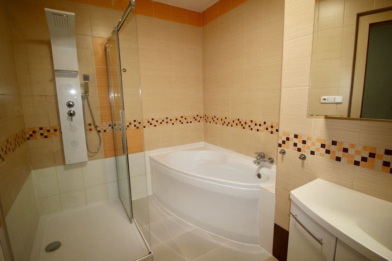 2 bedroom with open-plan kitchen flat to rent, 93 m², Písecká, Prague, Prague 2 bedroom with open-plan kitchen flat to rent, 93 m², Písecká, Prague, Prague