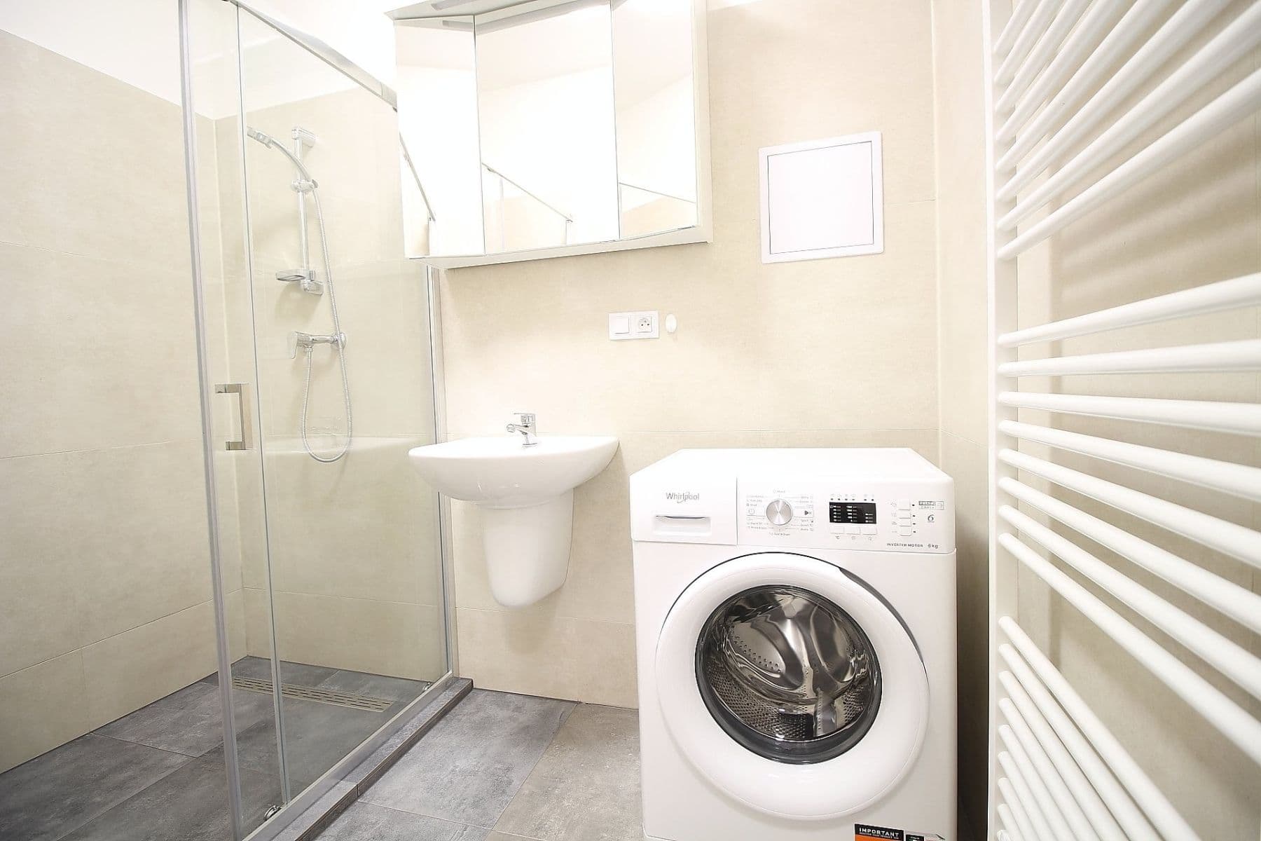 1 bedroom with open-plan kitchen flat to rent, 58 m², S. K. Neumanna, Kralupy nad Vltavou, Středočeský Region 1 bedroom with open-plan kitchen flat to rent, 58 m², S. K. Neumanna, Kralupy nad Vltavou, Středočeský Region