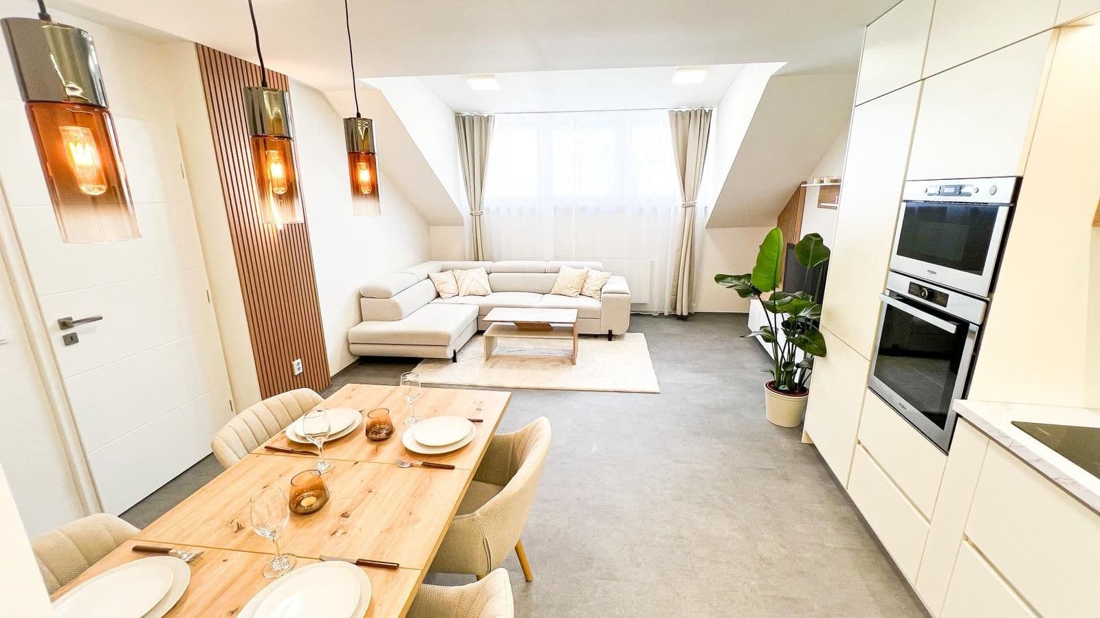 1 bedroom with open-plan kitchen flat to rent, 74 m², Zubatého, Prague, Prague 1 bedroom with open-plan kitchen flat to rent, 74 m², Zubatého, Prague, Prague