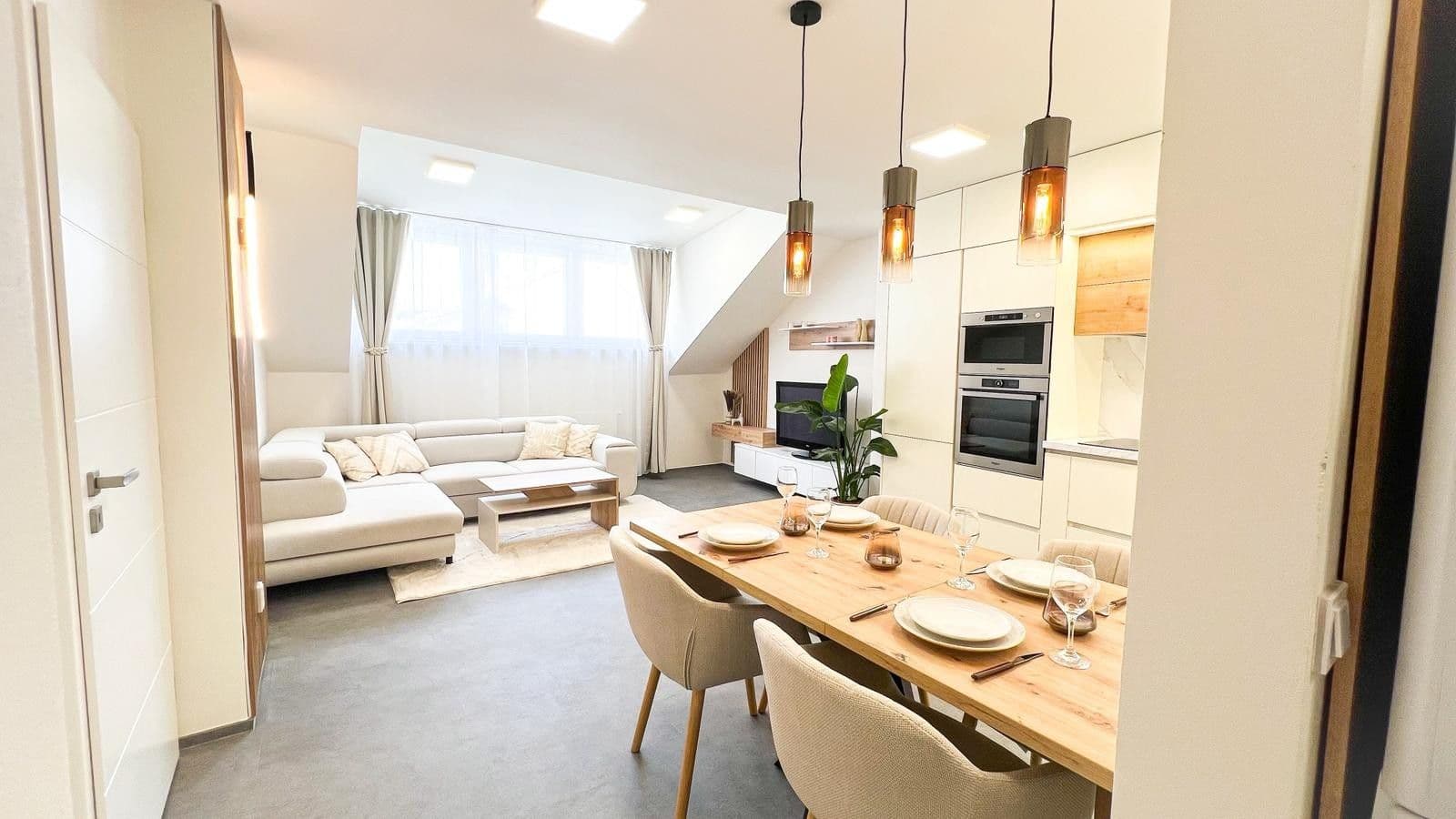 1 bedroom with open-plan kitchen flat to rent, 74 m², Zubatého, Prague, Prague 1 bedroom with open-plan kitchen flat to rent, 74 m², Zubatého, Prague, Prague