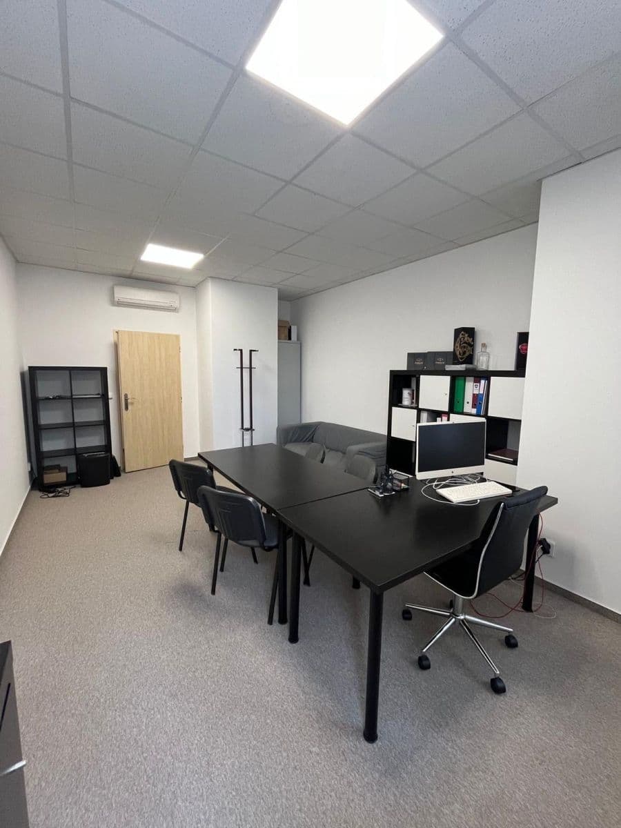 office to rent, 24 m², nám. Dr. E. Beneše, Liberec, Liberecký Region office to rent, 24 m², nám. Dr. E. Beneše, Liberec, Liberecký Region