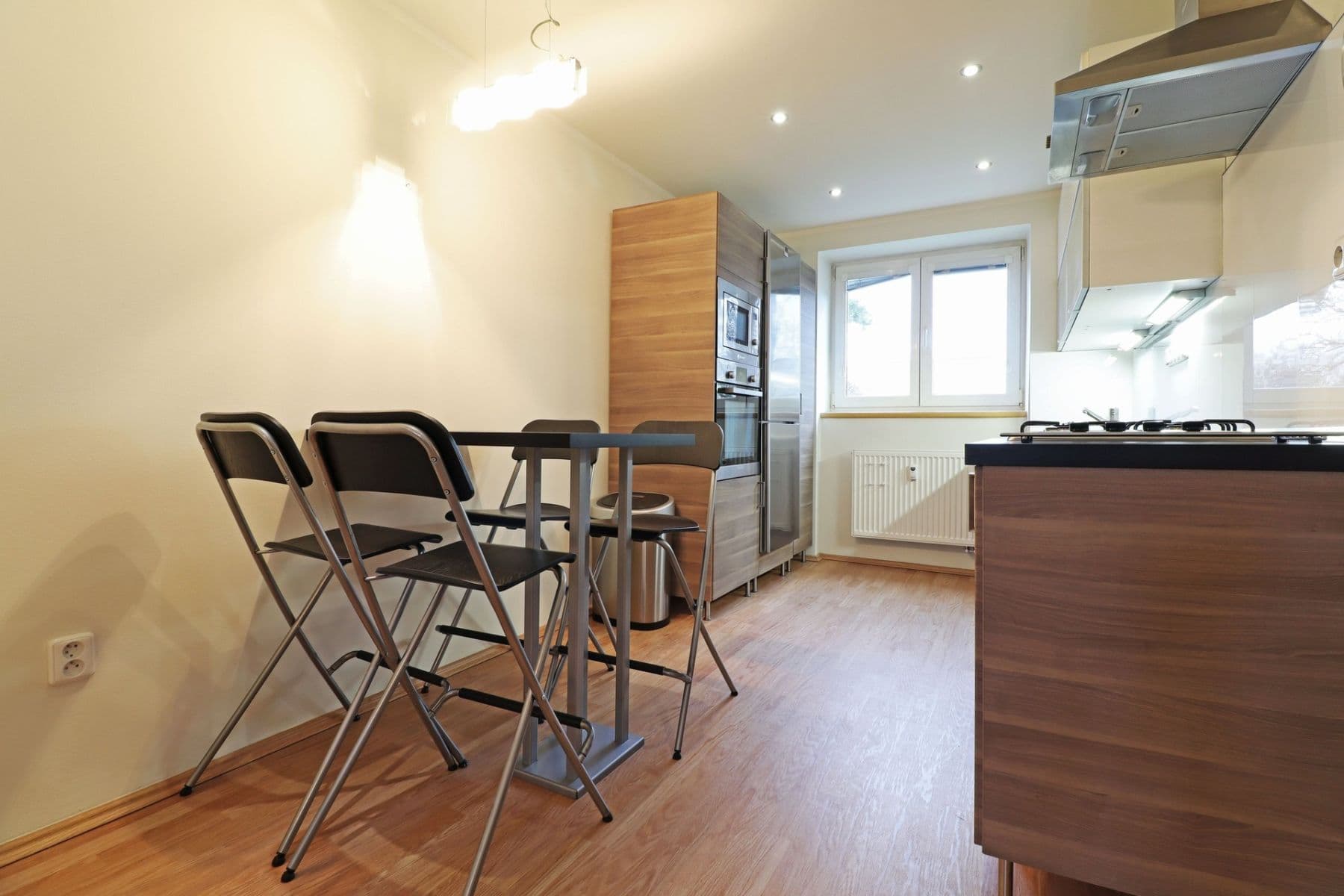 1 bedroom with open-plan kitchen flat to rent, 51 m², Unhošťská, Kladno, Středočeský Region 1 bedroom with open-plan kitchen flat to rent, 51 m², Unhošťská, Kladno, Středočeský Region