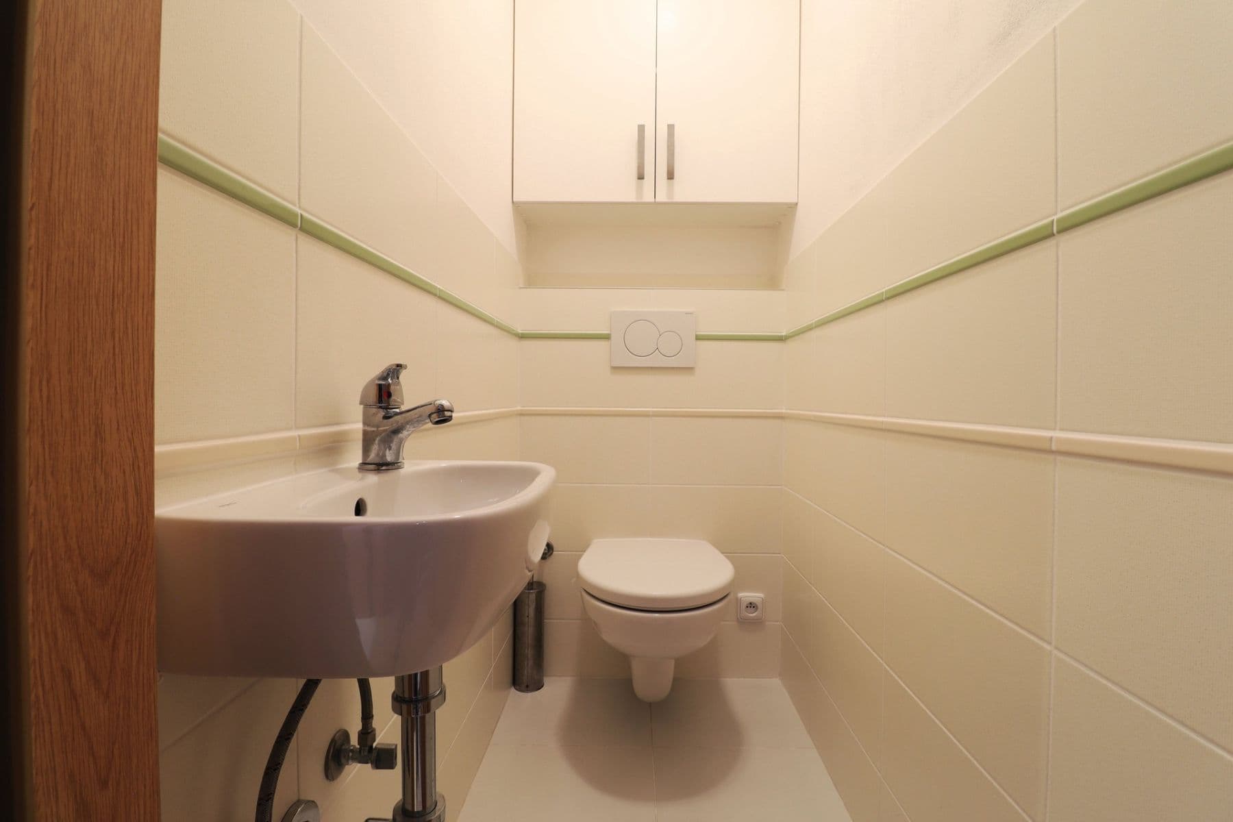 1 bedroom with open-plan kitchen flat to rent, 51 m², Unhošťská, Kladno, Středočeský Region 1 bedroom with open-plan kitchen flat to rent, 51 m², Unhošťská, Kladno, Středočeský Region