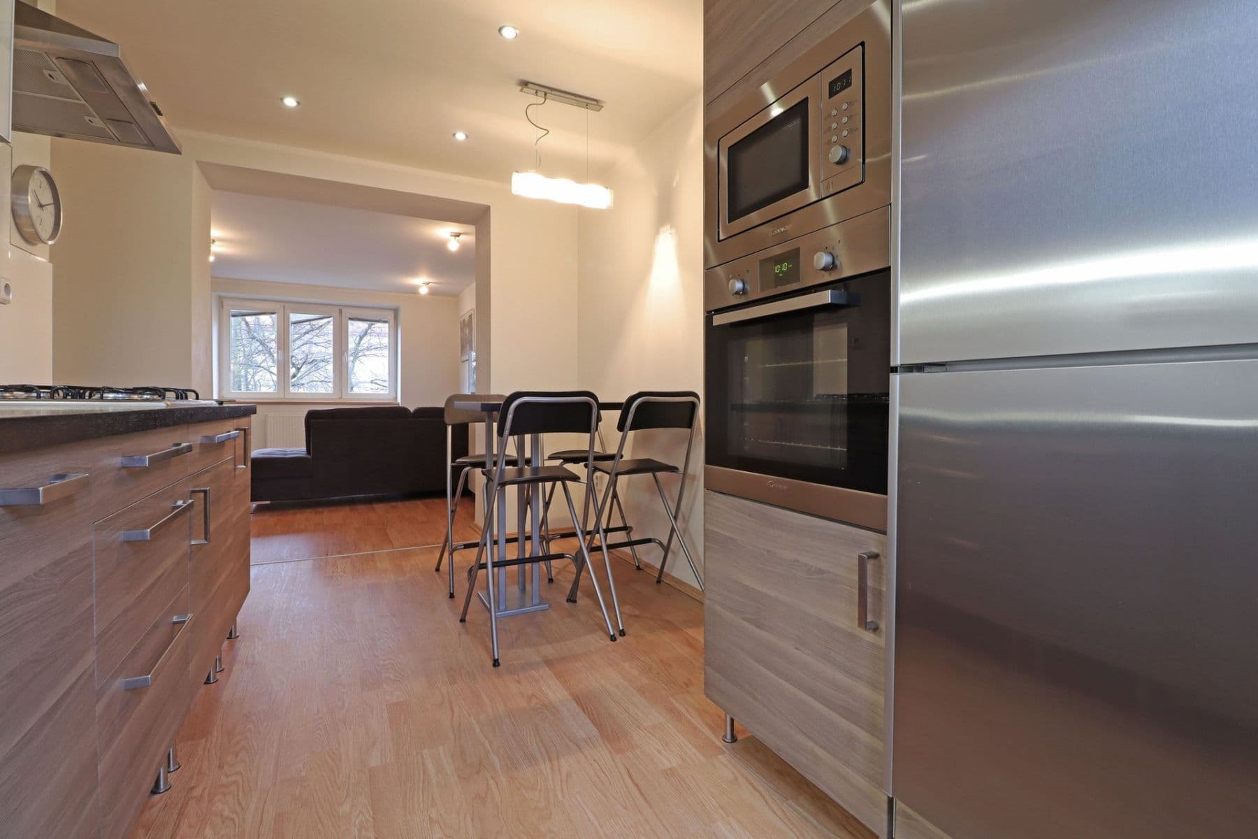 1 bedroom with open-plan kitchen flat to rent, 51 m², Unhošťská, Kladno, Středočeský Region 1 bedroom with open-plan kitchen flat to rent, 51 m², Unhošťská, Kladno, Středočeský Region