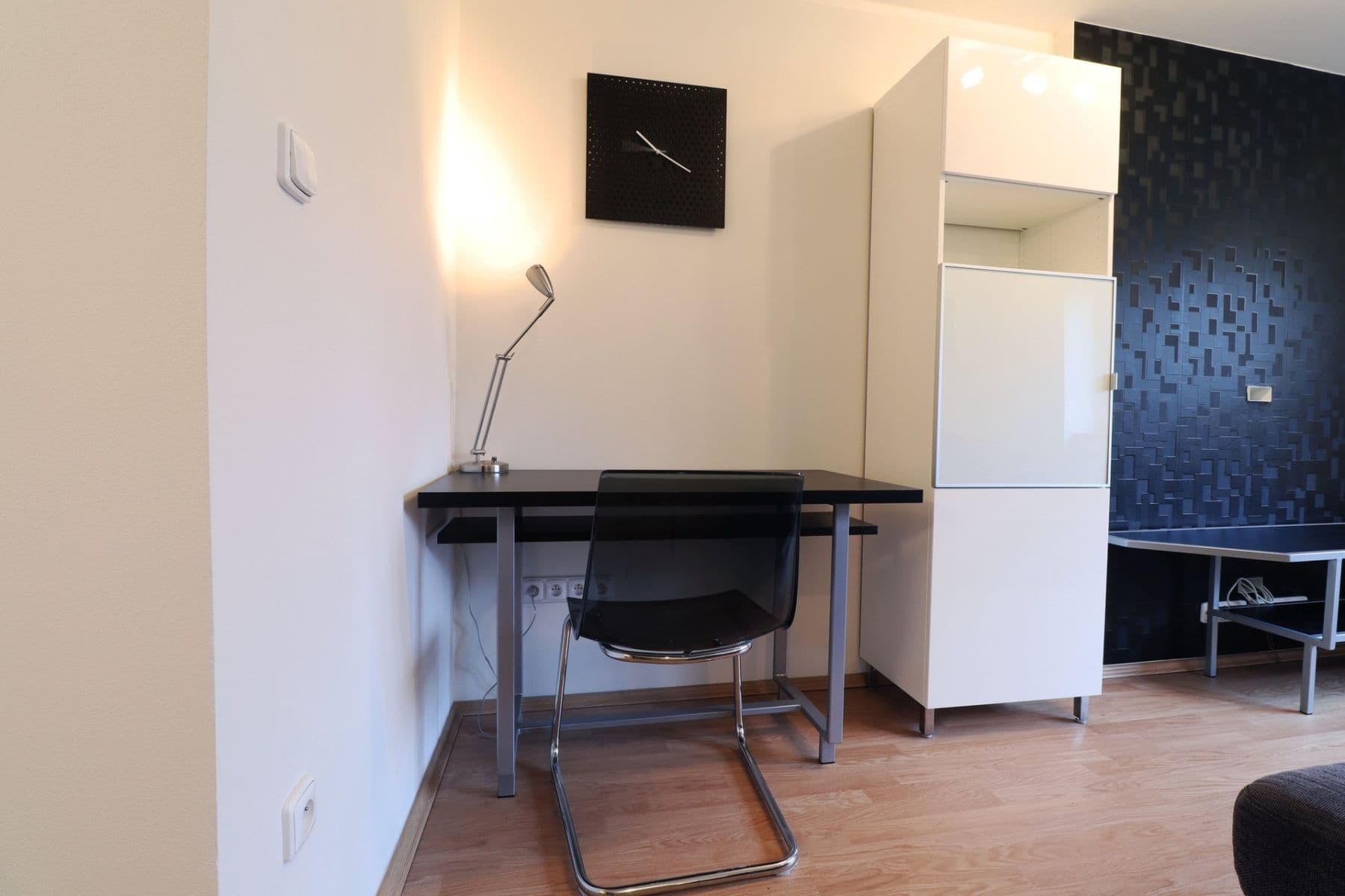 1 bedroom with open-plan kitchen flat to rent, 51 m², Unhošťská, Kladno, Středočeský Region 1 bedroom with open-plan kitchen flat to rent, 51 m², Unhošťská, Kladno, Středočeský Region