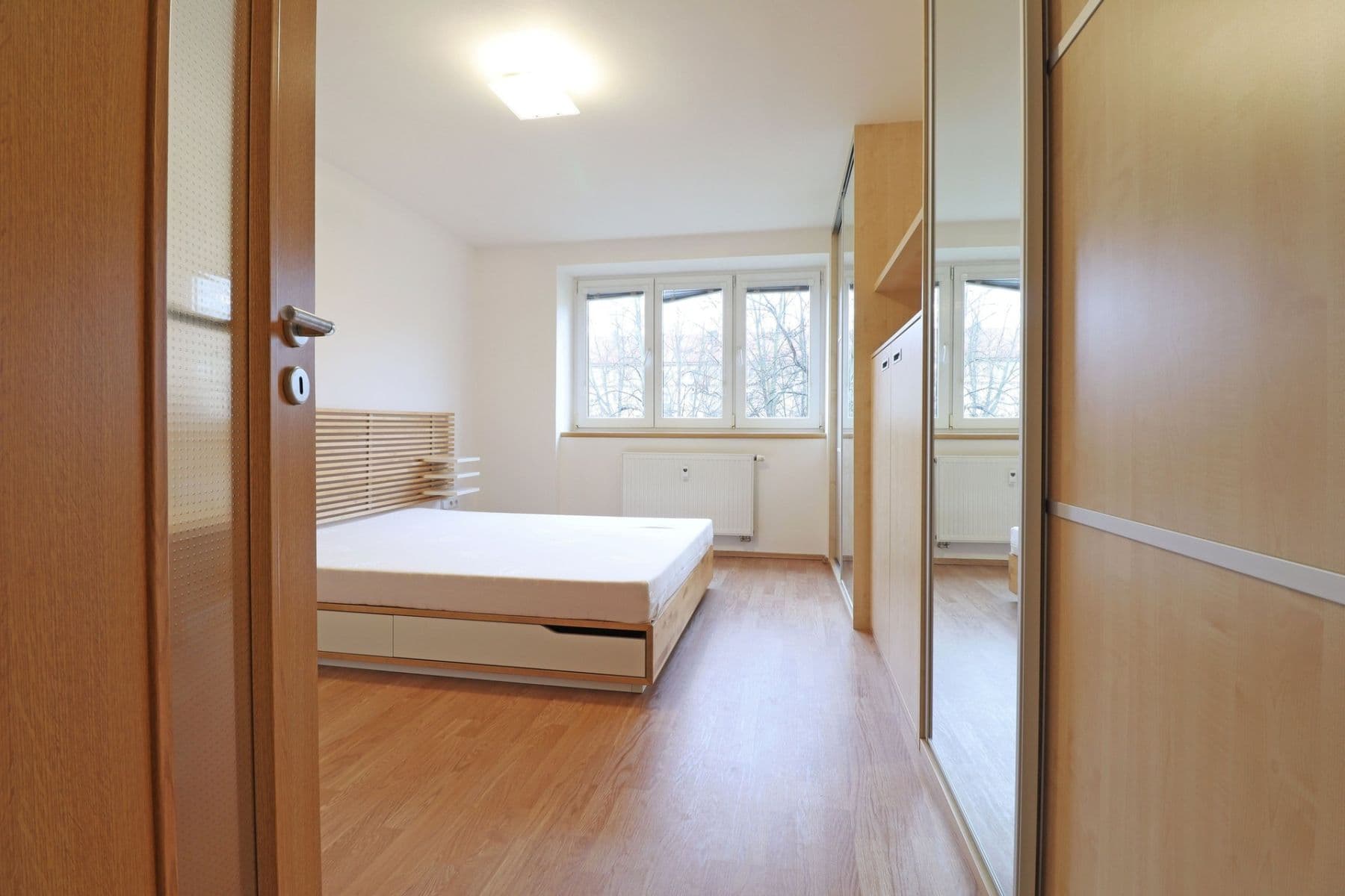 1 bedroom with open-plan kitchen flat to rent, 51 m², Unhošťská, Kladno, Středočeský Region 1 bedroom with open-plan kitchen flat to rent, 51 m², Unhošťská, Kladno, Středočeský Region