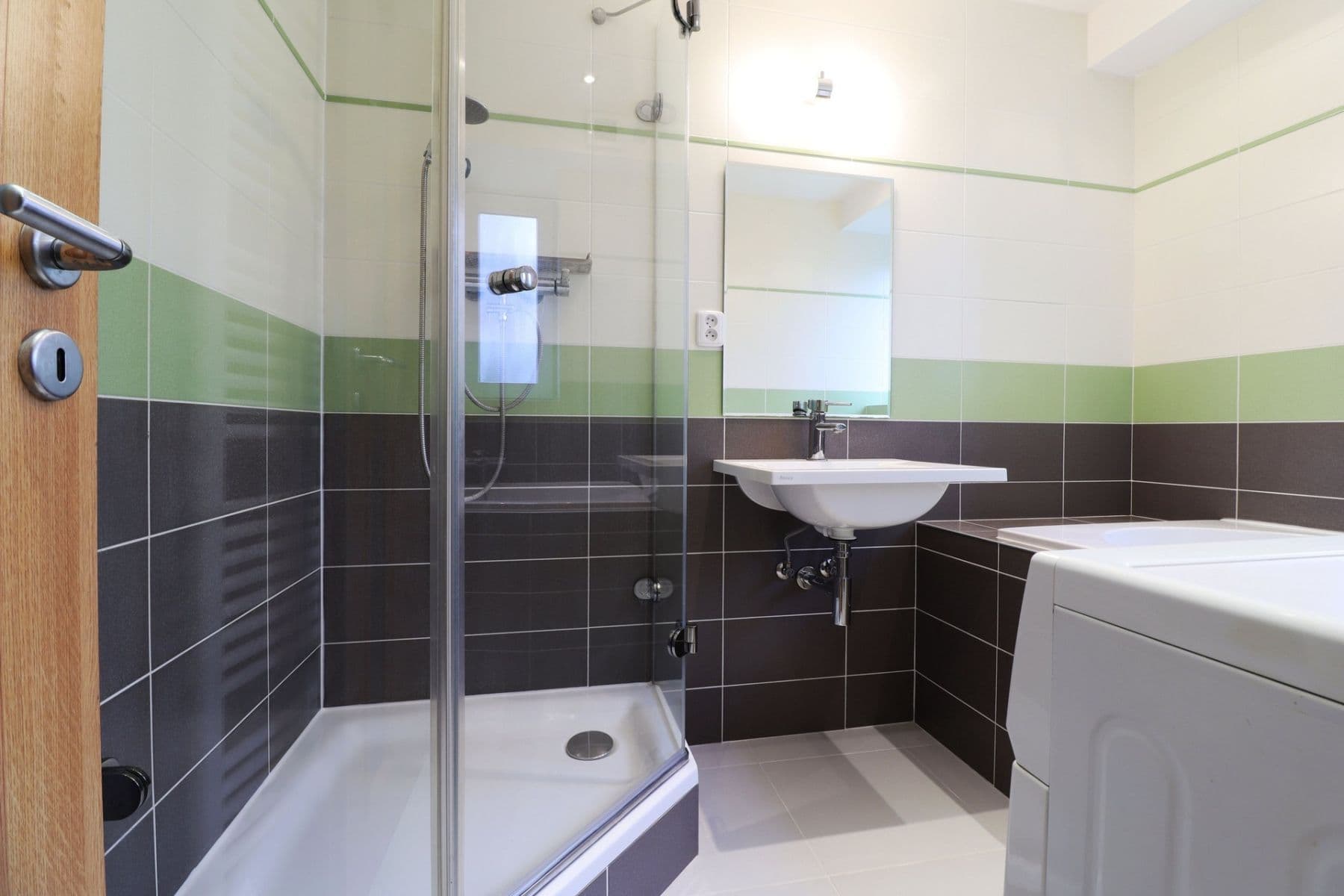 1 bedroom with open-plan kitchen flat to rent, 51 m², Unhošťská, Kladno, Středočeský Region 1 bedroom with open-plan kitchen flat to rent, 51 m², Unhošťská, Kladno, Středočeský Region