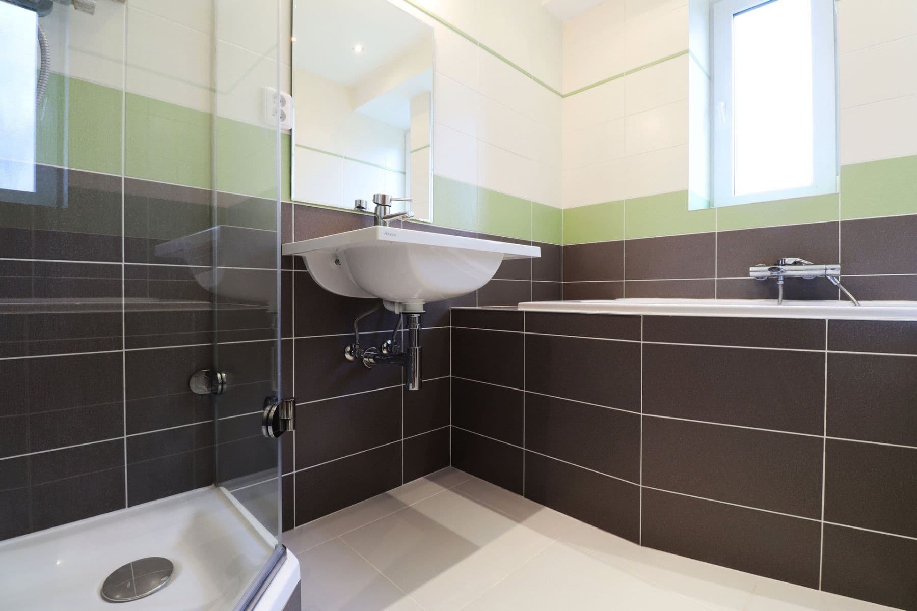 1 bedroom with open-plan kitchen flat to rent, 51 m², Unhošťská, Kladno, Středočeský Region 1 bedroom with open-plan kitchen flat to rent, 51 m², Unhošťská, Kladno, Středočeský Region