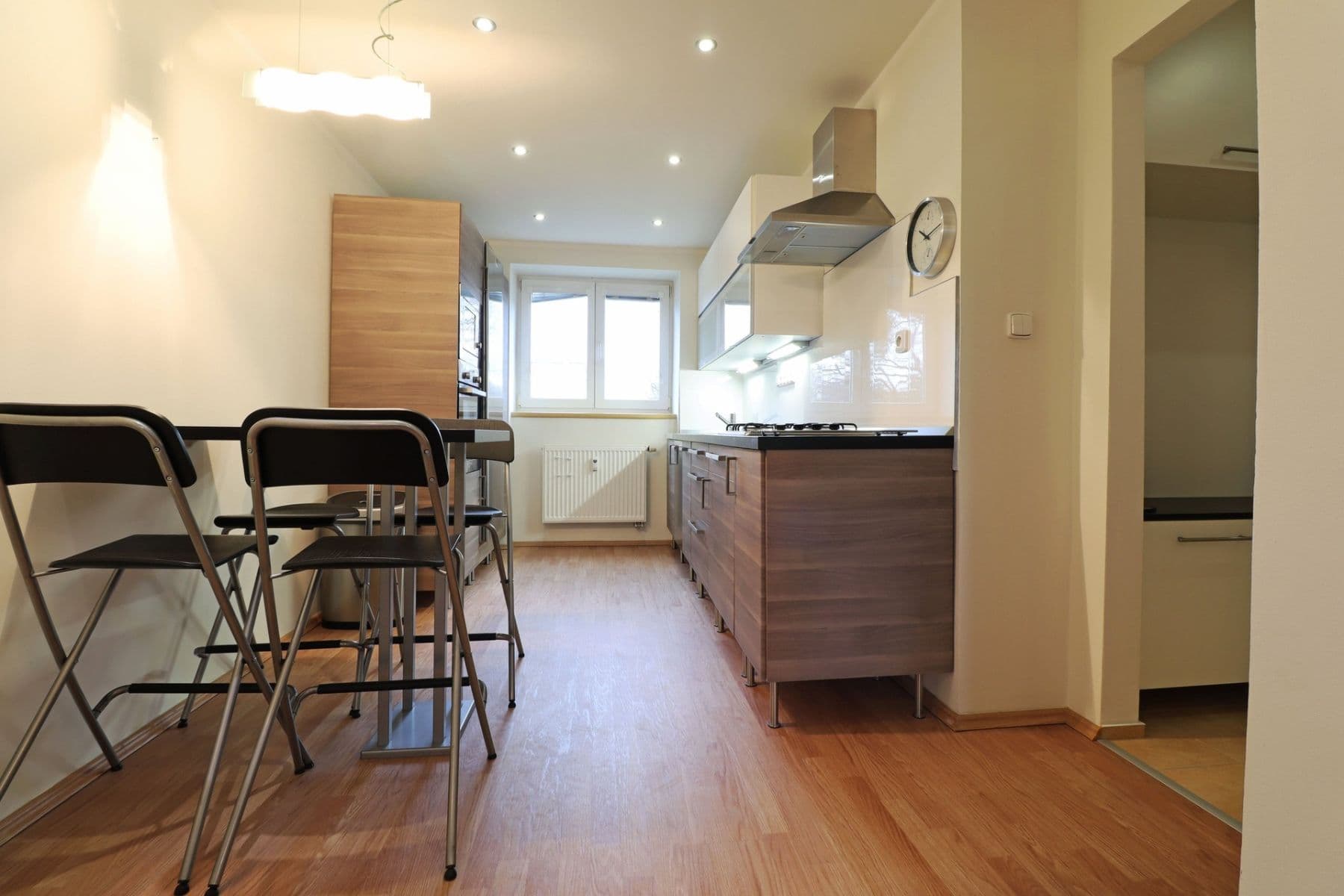 1 bedroom with open-plan kitchen flat to rent, 51 m², Unhošťská, Kladno, Středočeský Region 1 bedroom with open-plan kitchen flat to rent, 51 m², Unhošťská, Kladno, Středočeský Region