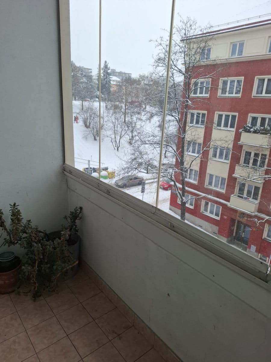 3 bedroom flat to rent, 72 m², Zelenky-Hajského, Prague, Prague 3 bedroom flat to rent, 72 m², Zelenky-Hajského, Prague, Prague