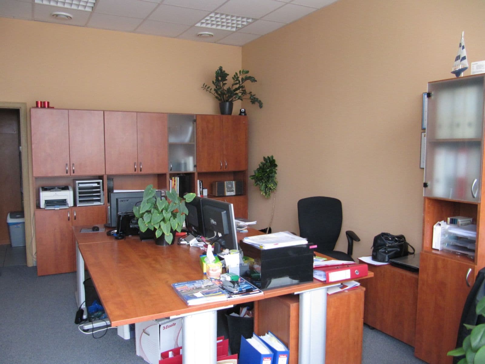 office to rent, 48 m², Zadunajská cesta, Petržalka, Bratislavský Region office to rent, 48 m², Zadunajská cesta, Petržalka, Bratislavský Region