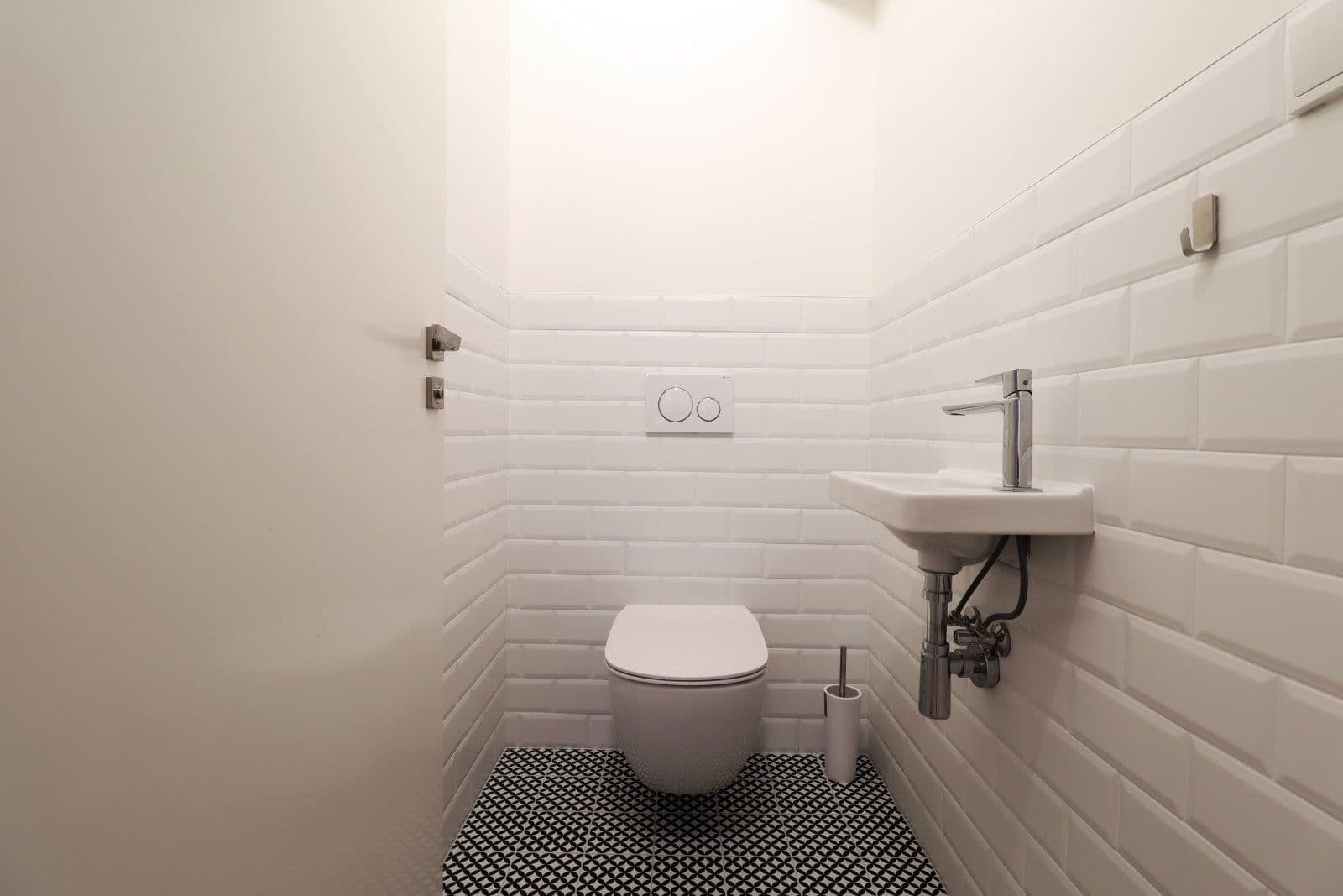 1 bedroom with open-plan kitchen flat to rent, 75 m², Křižíkova, Prague, Prague 1 bedroom with open-plan kitchen flat to rent, 75 m², Křižíkova, Prague, Prague