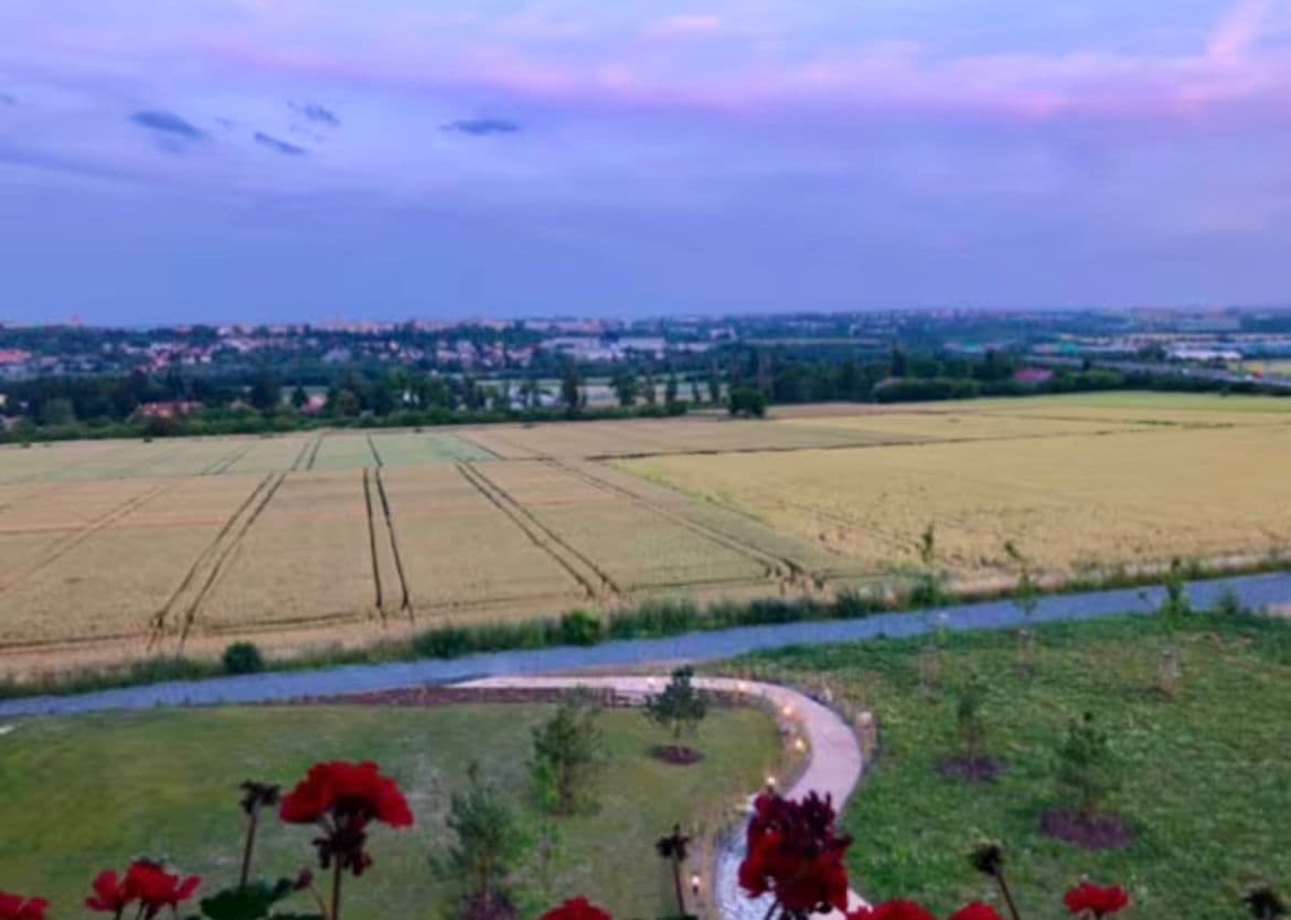 1 bedroom with open-plan kitchen flat to rent, 68 m², Stočesova, Prague, Prague 1 bedroom with open-plan kitchen flat to rent, 68 m², Stočesova, Prague, Prague