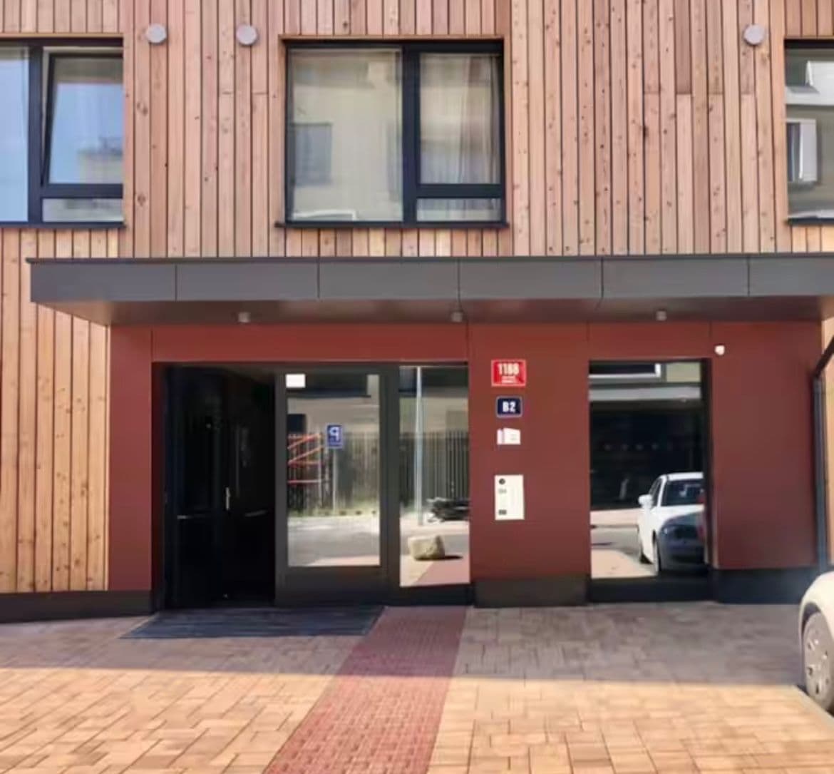 1 bedroom with open-plan kitchen flat to rent, 68 m², Stočesova, Prague, Prague 1 bedroom with open-plan kitchen flat to rent, 68 m², Stočesova, Prague, Prague