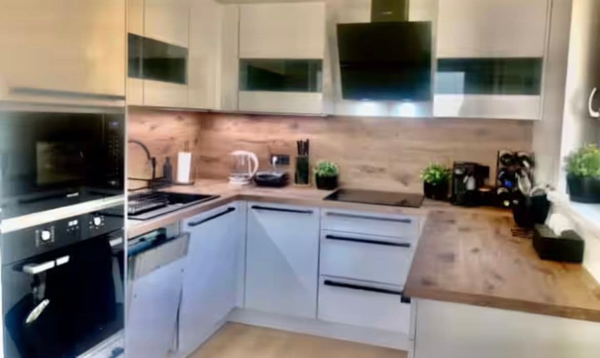 1 bedroom with open-plan kitchen flat to rent, 68 m², Stočesova, Prague, Prague 1 bedroom with open-plan kitchen flat to rent, 68 m², Stočesova, Prague, Prague