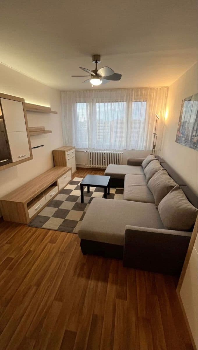 1 bedroom with open-plan kitchen flat to rent, 39 m², Pujmanové, Prague, Prague 1 bedroom with open-plan kitchen flat to rent, 39 m², Pujmanové, Prague, Prague