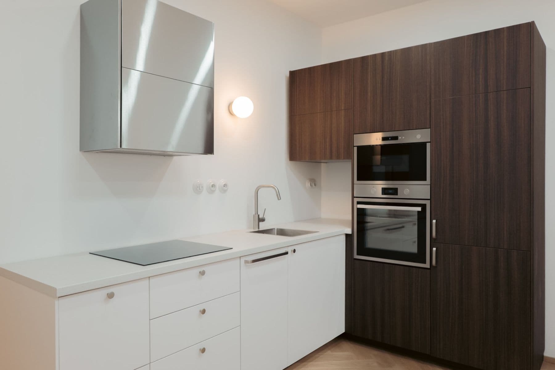 1 bedroom with open-plan kitchen flat to rent, 55 m², U Vodárny, Prague, Prague 1 bedroom with open-plan kitchen flat to rent, 55 m², U Vodárny, Prague, Prague